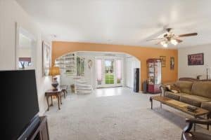Living Room 732 W Road 1 N Chino Valley