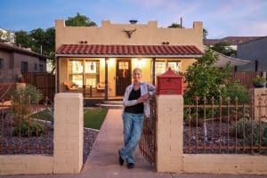 Selling Historic Phoenix Homes Agent Laura Boyajian